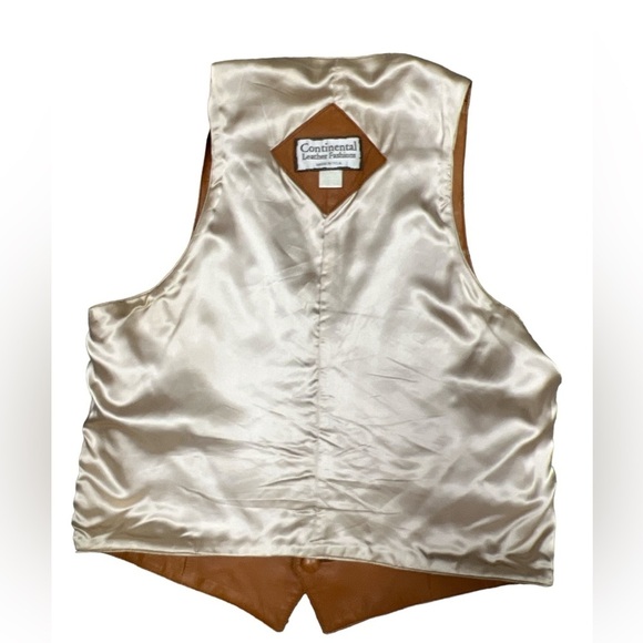 Vintage Continental Leather Fashions Mens Western Hippie Style Two Pocket Vest - Picture 8 of 15